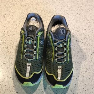 New Pearl Izumi Peak XC trail shoes